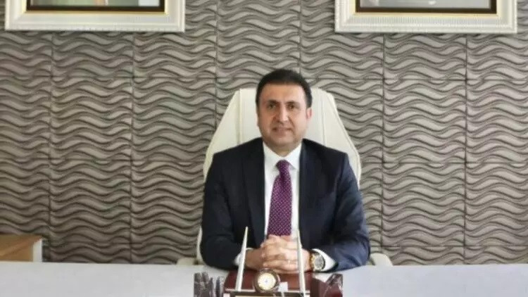 Murat Mücahit Yentür Kimdir? İstanbul İl Milli Eğitim Müdürü Murat Mücahit Yentür Hayatı ve Kariyeri Murat Mücahit Yentür Kimdir? İstanbul İl Milli Eğitim Müdürü Murat Mücahit Yentür Hayatı ve Kariyeri