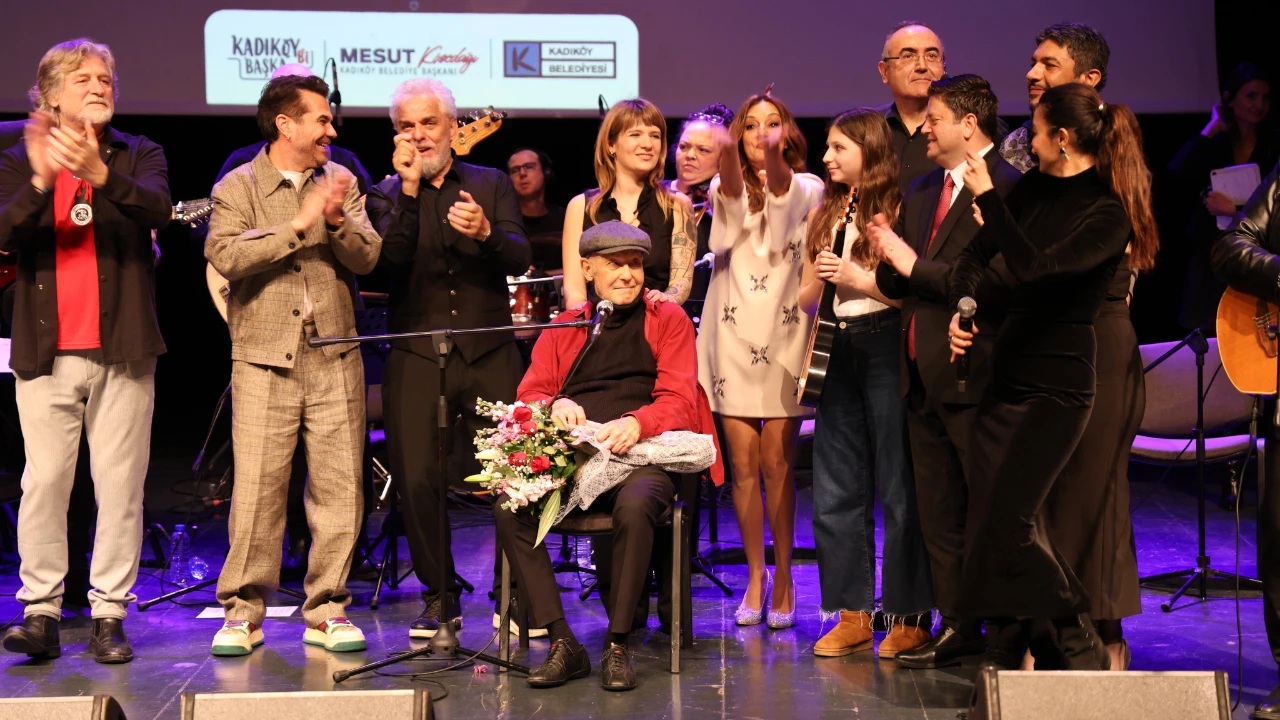 İlhan Şeşen'in 55. Sanat Yılı Coşkuyla Kutlandı