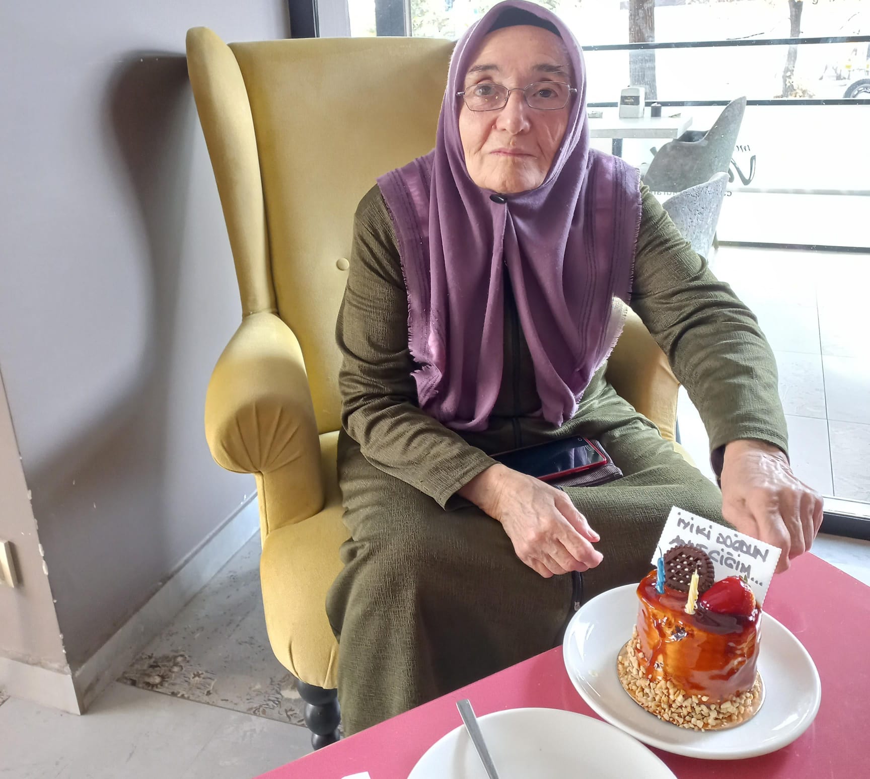 “Anaların Duasıyla Ayakta Kalan Dünya”