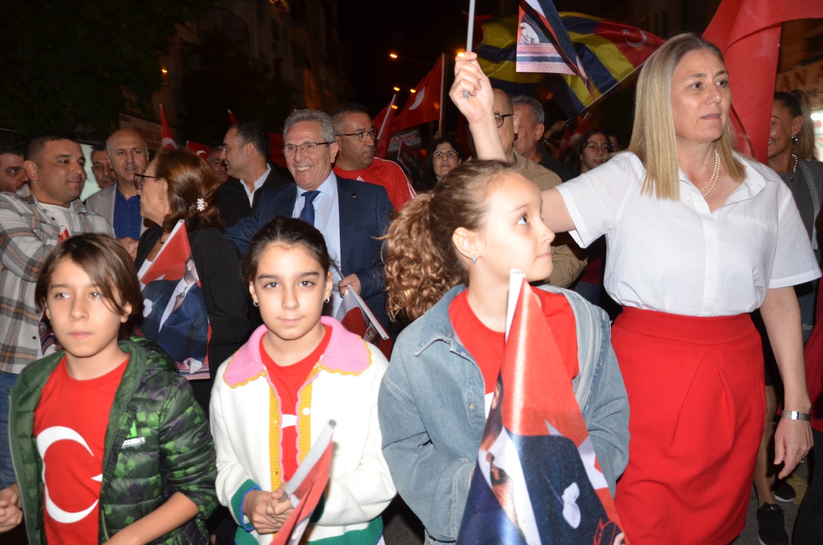 Nazilli’de Cumhuriyet Coşkusu: 3 Kilometrelik Fener Alayıyla 102. Yıla Selam