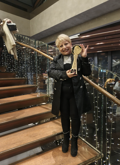 Usta gazeteci Zerrin Erdoğan'a Ustaya Vefa – Mesleğe Saygı Ödül'ü verildi.